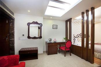 Hôtel Oyo Premium Pitampura à New Delhi Extérieur photo