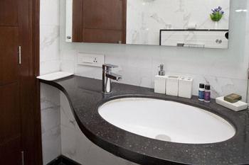 Hôtel Oyo Premium Pitampura à New Delhi Extérieur photo
